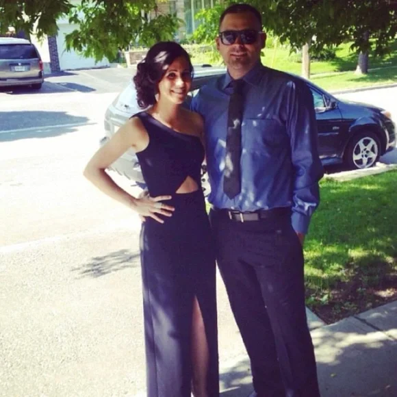 Cut out BCBG Dress with slit - Picture 3 of 7